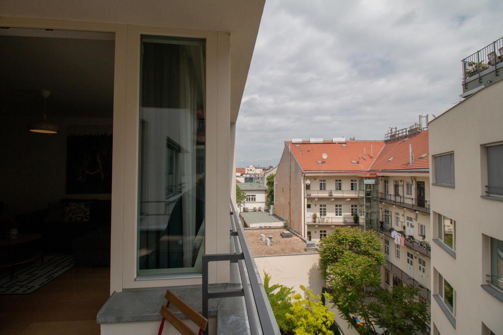 Krakovska Cr Apartments Прага Екстер'єр фото
