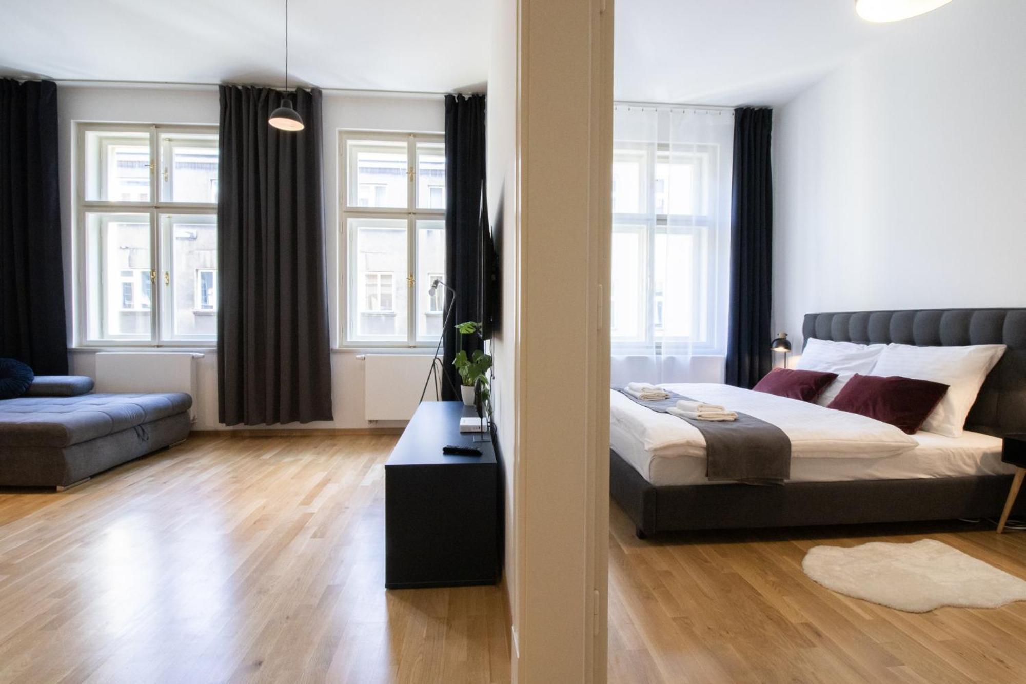 Krakovska Cr Apartments Прага Екстер'єр фото
