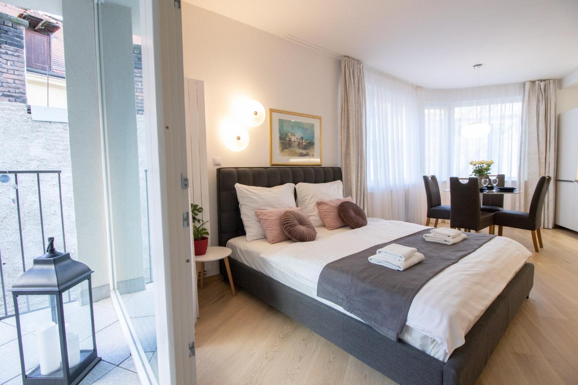 Krakovska Cr Apartments Прага Номер фото